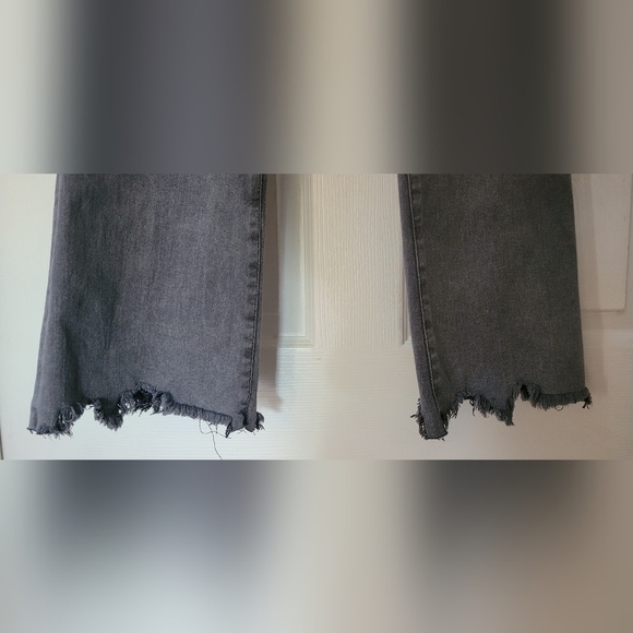 Express NWT $80 Women's Light Gray 90's Boot High Rise Torn Edge Denim Jeans 4R - Picture 3 of 13